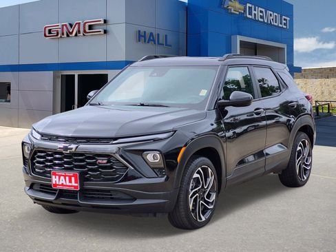 Certified 2025 Chevrolet TrailBlazer RS w/ Convenience Package AWD/4WD image 3