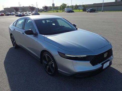 Certified 2025 Honda Accord Sport image 3