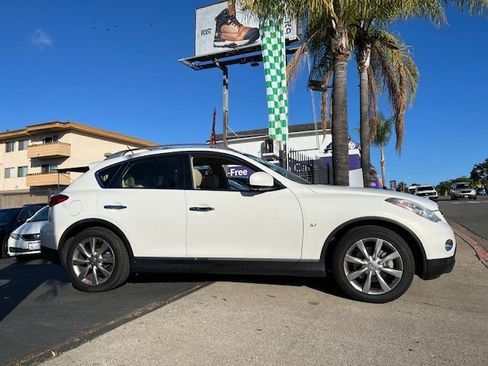 Used 2014 INFINITI QX50 Journey w/ Premium Package image 2