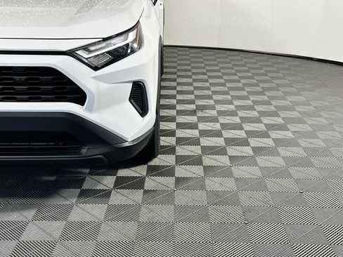Certified 2025 Toyota RAV4 XLE w/ Convenience Package FWD image 9