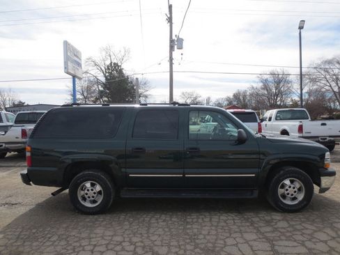 Used 2003 Chevrolet Suburban LS w/ LS Preferred Equipment Group image 5