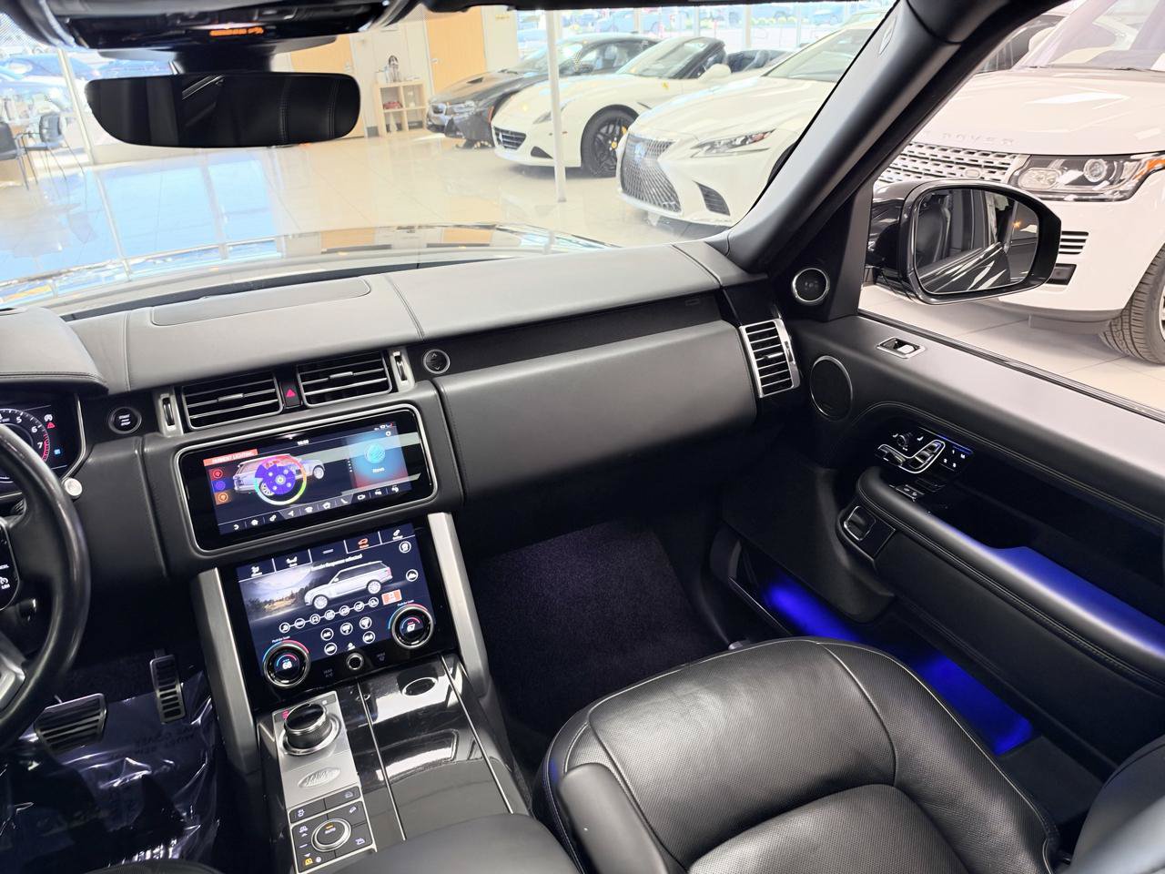 Used 2019 Land Rover Range Rover Long Wheelbase Autobiography AWD/4WD image 16