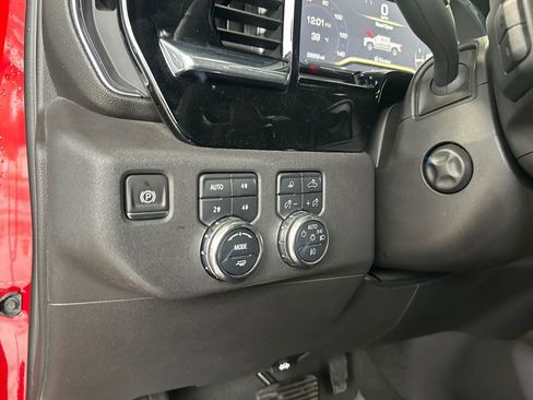 Used 2024 GMC Sierra 1500 SLT w/ SLT Premium Plus Package image 21