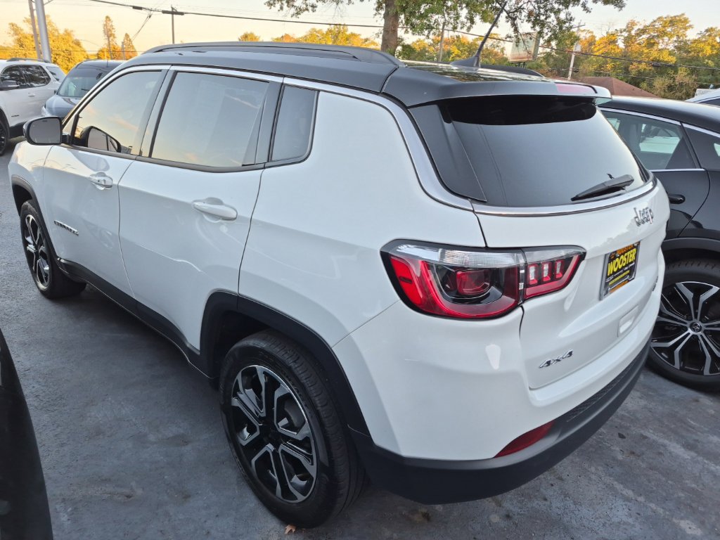 Used 2022 Jeep Compass Limited AWD/4WD image 3