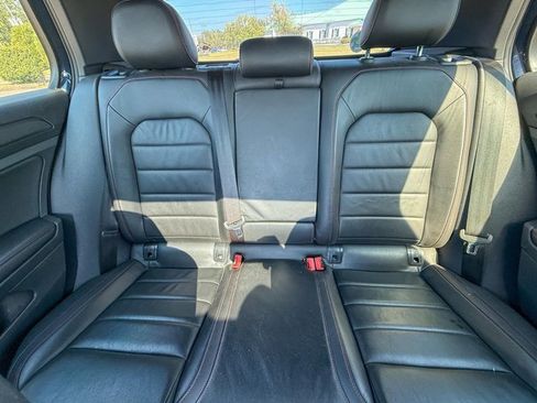 Used 2018 Volkswagen GTI SE w/ SE Leather Package image 18