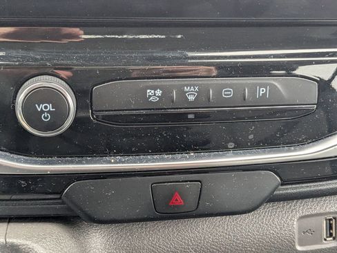 Used 2024 Ford Transit 350 XLT image 19