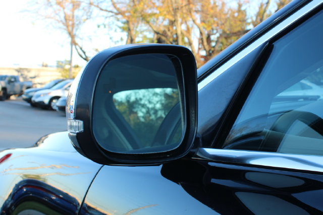Used 2012 Jaguar XJ L RWD image 8