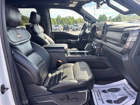 Used 2023 Ford F250 Platinum AWD/4WD image 12