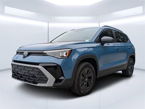 New 2026 Volkswagen Taos S image 7