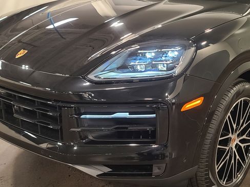 New 2026 Porsche Cayenne image 32
