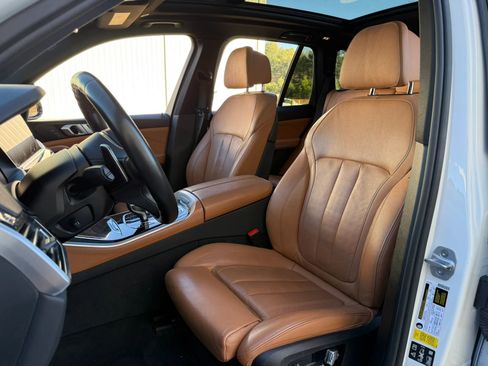 Used 2019 BMW X5 xDrive40i w/ M Sport Package image 27