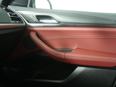 Certified 2025 BMW X4 M40i image 30