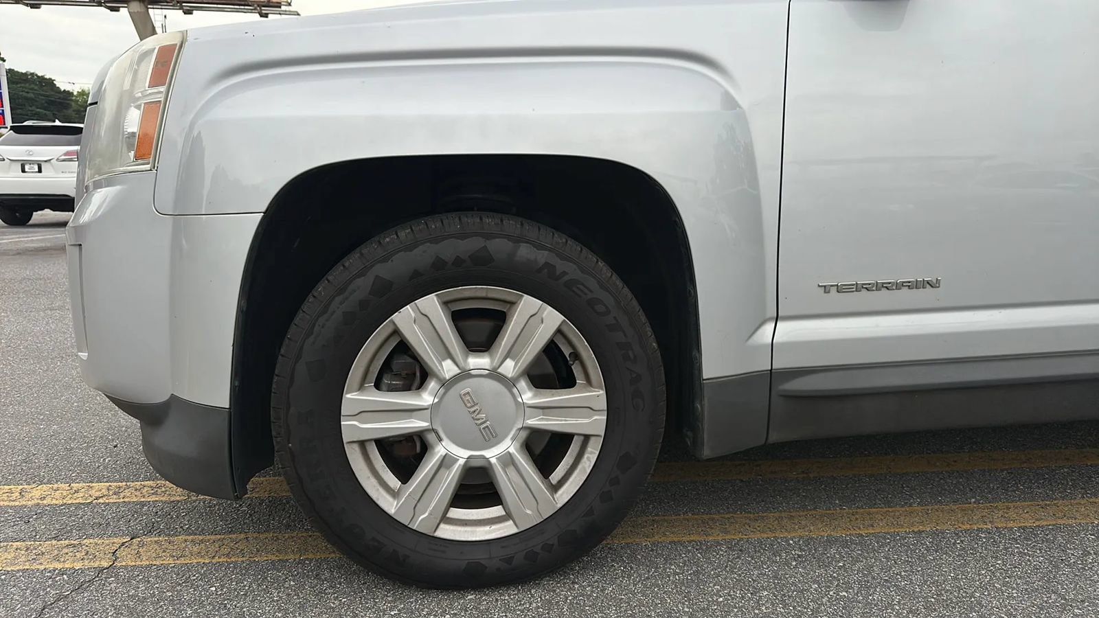 Used 2015 GMC Terrain SLE FWD image 32