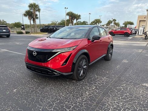 Used 2024 Nissan Ariya AWD image 11