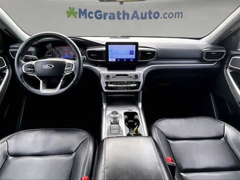 Used 2020 Ford Explorer XLT w/ Equipment Group 202A AWD/4WD image 9