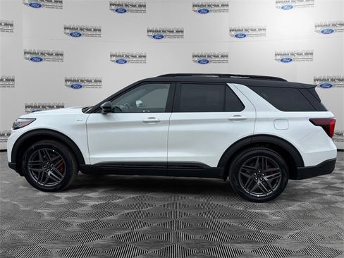 New 2026 Ford Explorer ST-Line w/ ST-Line Street Pack image 2