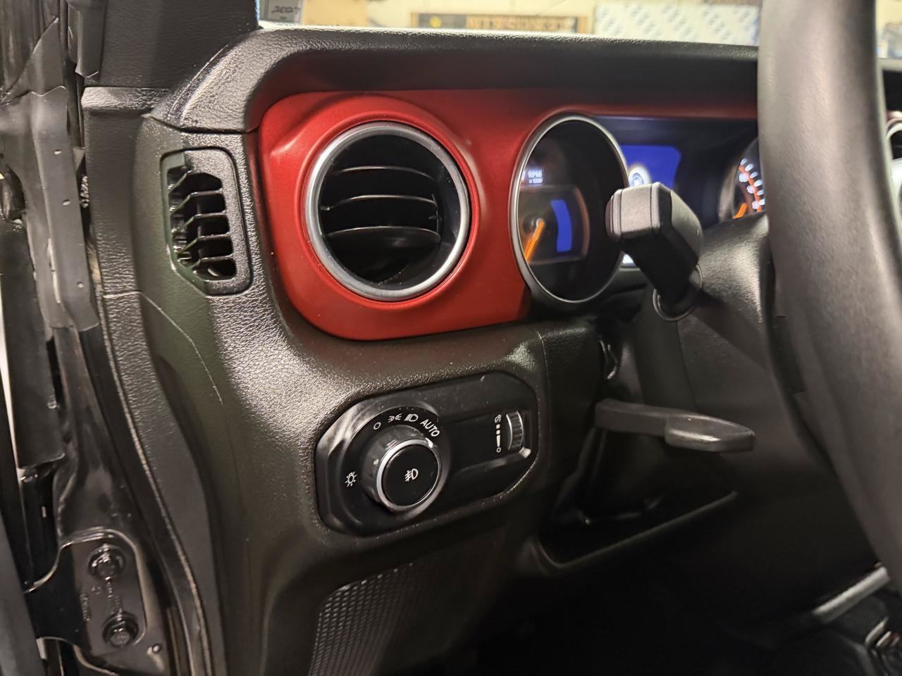 Used 2023 Jeep Wrangler Rubicon w/ Steel Bumper Group AWD/4WD image 10