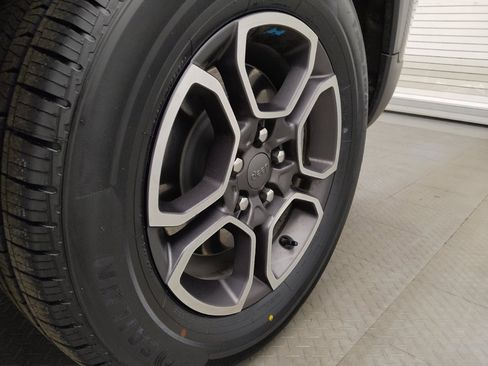 Used 2022 Jeep Grand Cherokee Trailhawk AWD/4WD image 31