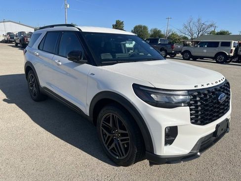 New 2025 Ford Explorer ST-Line w/ Premium Package image 1