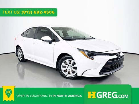 Used 2025 Toyota Corolla LE image 1