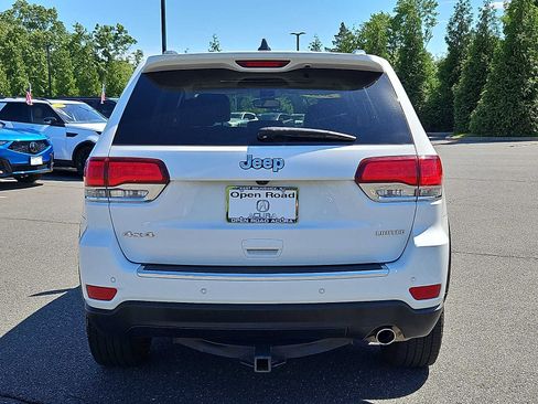 Used 2021 Jeep Grand Cherokee Limited w/ Premium Lighting Group AWD/4WD image 6