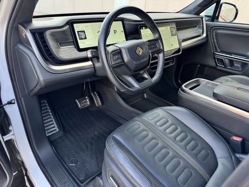 Used 2022 Rivian R1S Launch Edition image 12