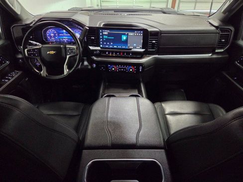 Used 2024 Chevrolet Silverado 2500 LTZ w/ LTZ Premium Package AWD/4WD image 7
