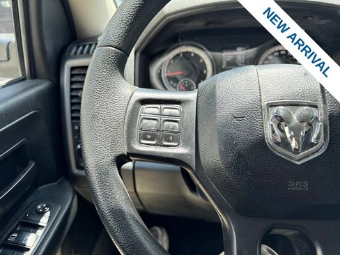 Used 2018 RAM 1500 Express AWD/4WD image 21