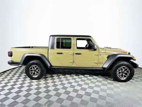 Used 2026 Jeep Gladiator Rubicon AWD/4WD image 8