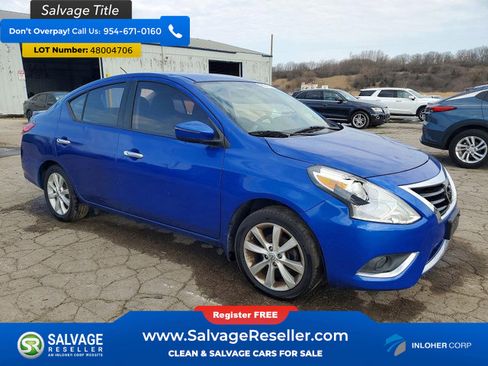 Used 2015 Nissan Versa Sedan w/ SL Tech Package image 5