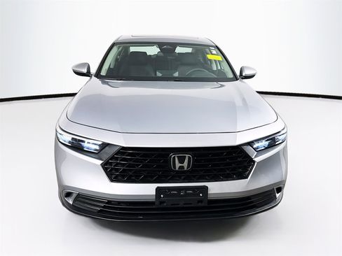 Used 2023 Honda Accord EX image 2