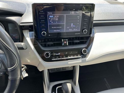 Used 2022 Toyota Corolla Cross L FWD image 16