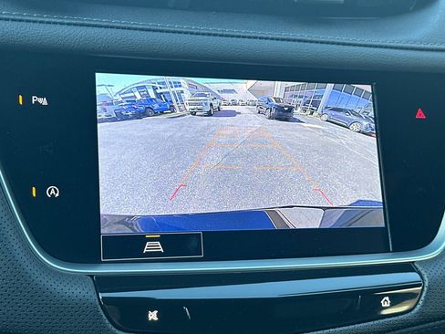 Used 2025 Cadillac XT5 Luxury w/ LPO, Red Accent Package image 27