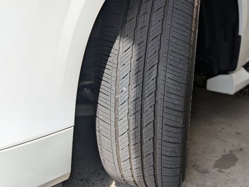 Used 2025 INFINITI QX80 Sensory image 41