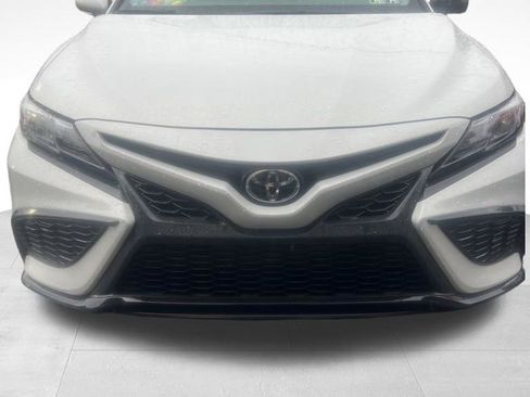 Used 2022 Toyota Camry SE w/ Cold Weather Package image 1