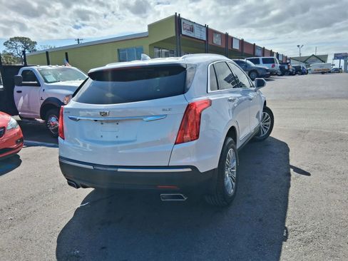 Used 2018 Cadillac XT5 Luxury w/ Driver Awareness Package image 4