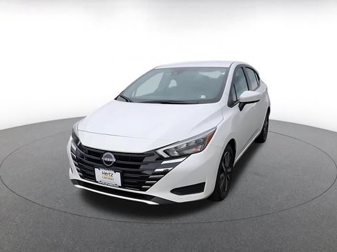 Used 2025 Nissan Versa SV FWD image 6