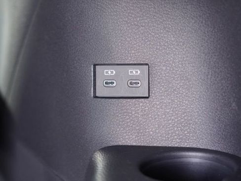 Certified 2025 Toyota Sienna Platinum AWD/4WD image 65