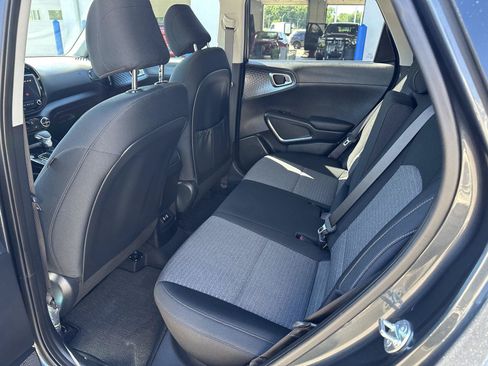 Used 2025 Kia Soul EX FWD image 16