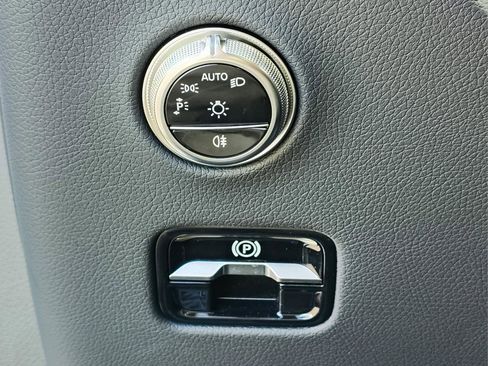 Certified 2026 Mercedes-Benz GLC 300 4MATIC image 6