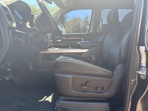 Used 2022 RAM 2500 Laramie AWD/4WD image 9