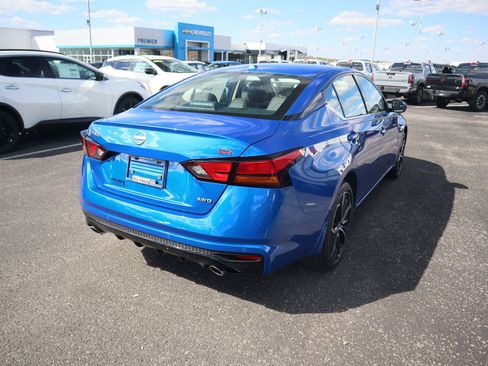 New 2025 Nissan Altima 2.5 SR w/ SR Premium Package image 8