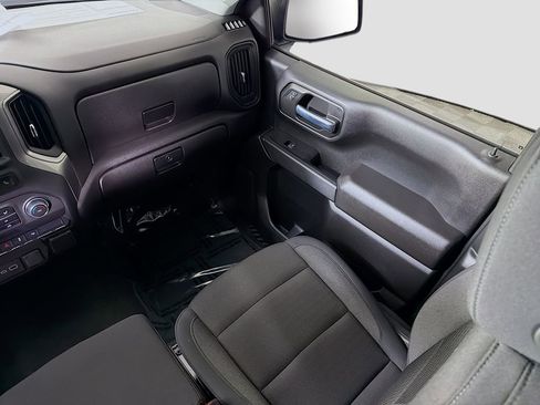 Used 2025 Chevrolet Silverado 1500 Custom image 26