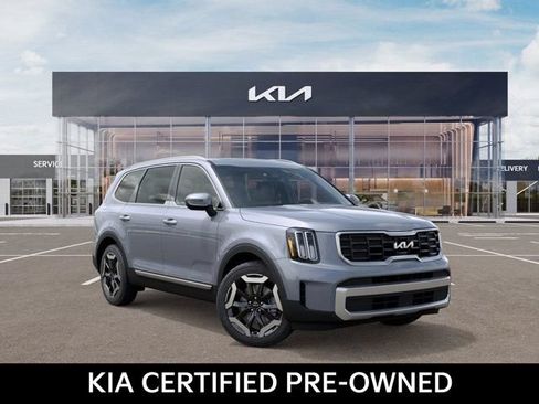Certified 2025 Kia Telluride S FWD image 8