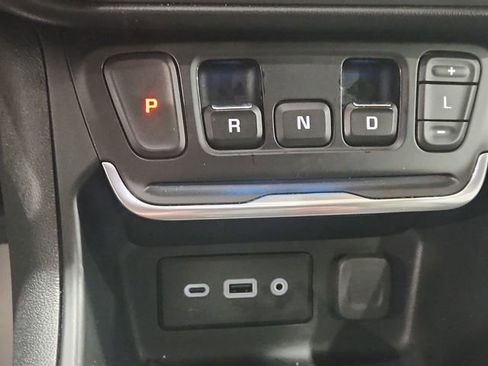 Used 2018 GMC Terrain SLE FWD image 20