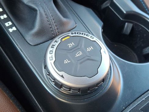 Used 2024 Ford Bronco Outer Banks image 39