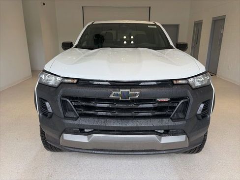 New 2026 Chevrolet Colorado Trail Boss AWD/4WD image 2