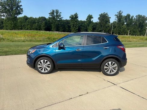 Used 2019 Buick Encore Preferred w/ Safety Package FWD image 3