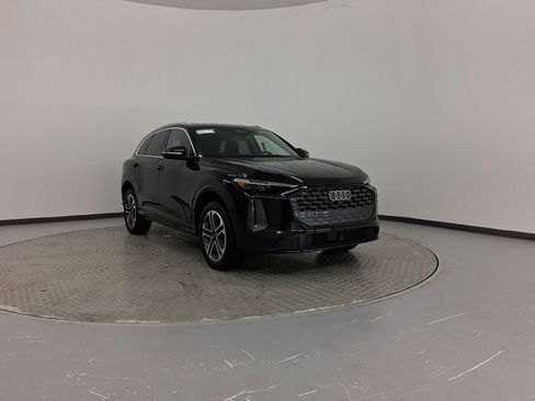Certified 2025 Audi Q5 Premium Plus w/ Premium Plus image 7