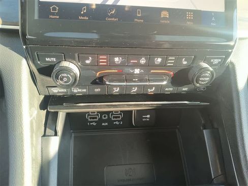 New 2025 Jeep Grand Cherokee L Limited image 19